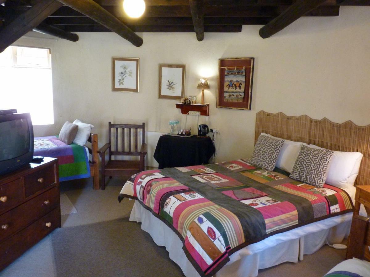 Walkerbouts Inn Rhodes エクステリア 写真