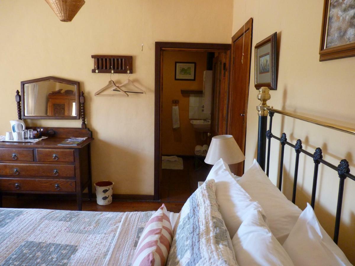 Walkerbouts Inn Rhodes エクステリア 写真