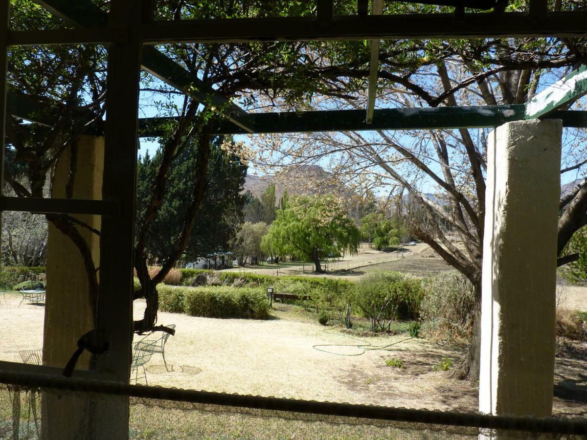 Walkerbouts Inn Rhodes エクステリア 写真