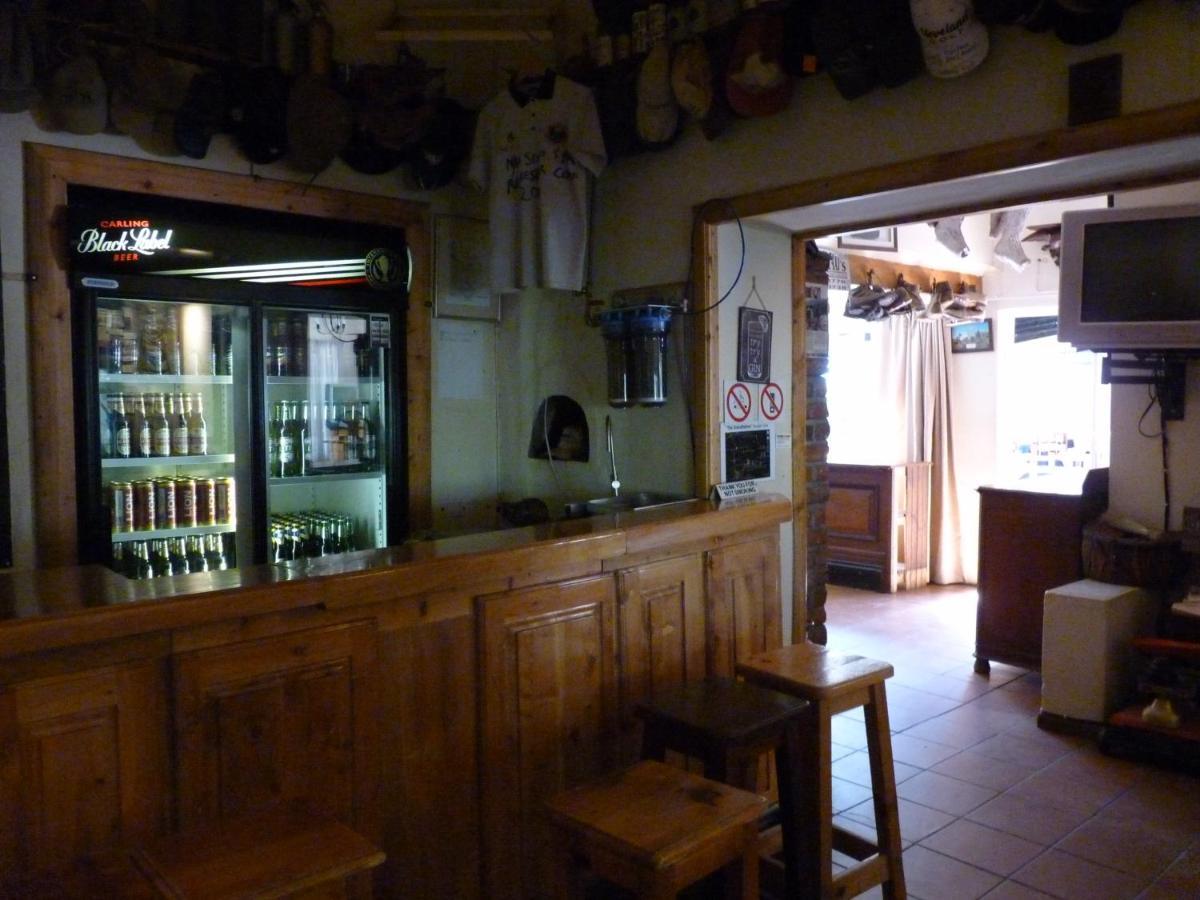 Walkerbouts Inn Rhodes エクステリア 写真