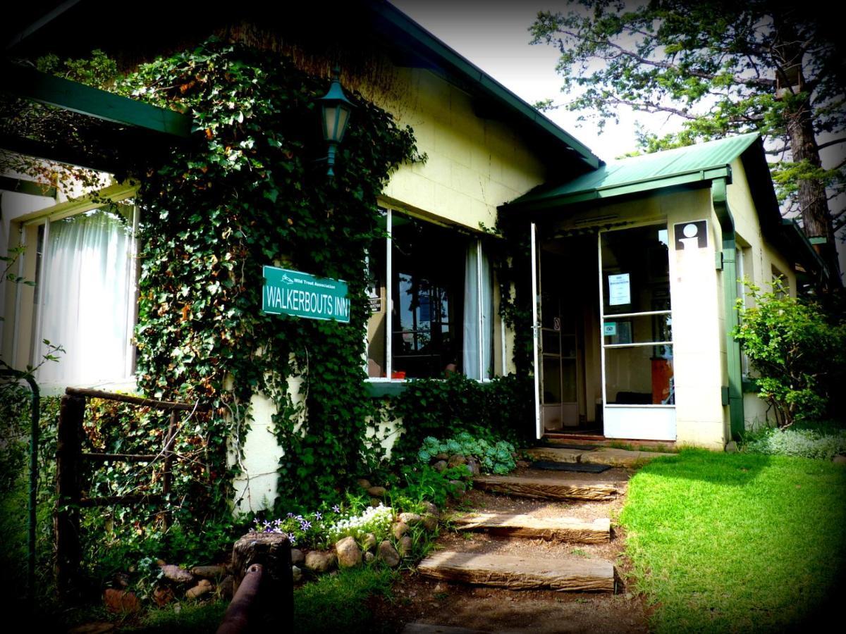 Walkerbouts Inn Rhodes エクステリア 写真